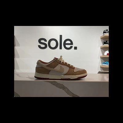 Pre-Owned Dunk Low Premium 'Medium Curry'