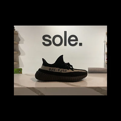 Pre-Owned Yeezy Boost 350 V2 'Oreo'
