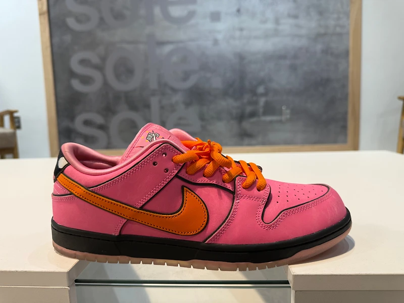 Pre-Owned The Powerpuff Girls x Dunk Low Pro SB QS 'Blossom’