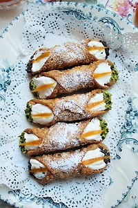 An Italian Kitchen: A Celebration of Seasonal and Traditional Italian Cuisine