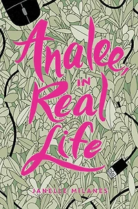 Analee, Real Life