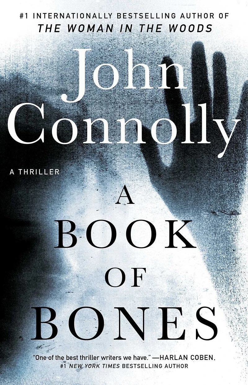 A Book of Bones: Thriller