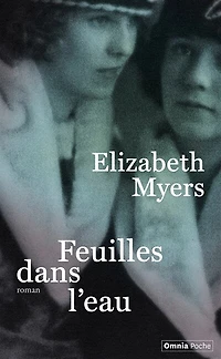 Feuilles dans l'eau