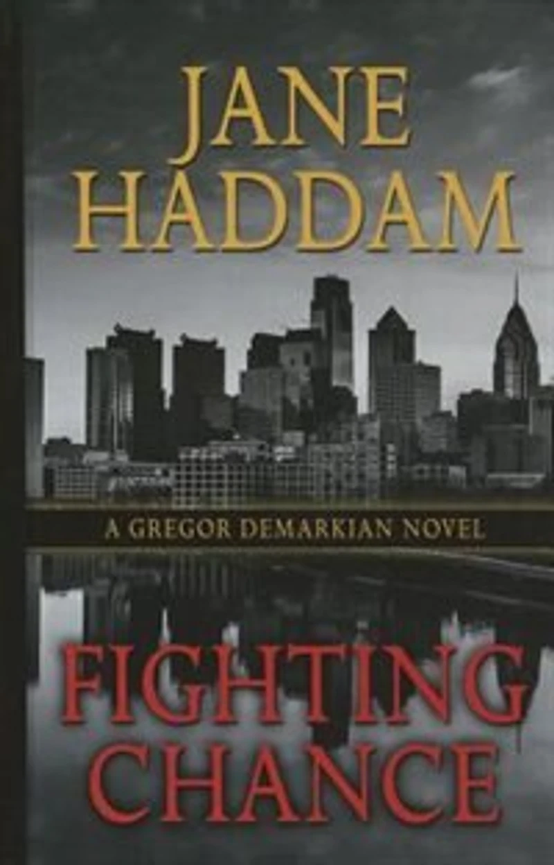 Fighting Chance: (Large Print)