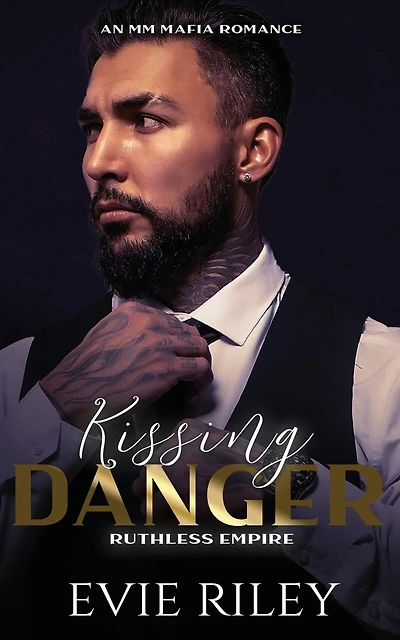 Kissing Danger: An MM Mafia Romance