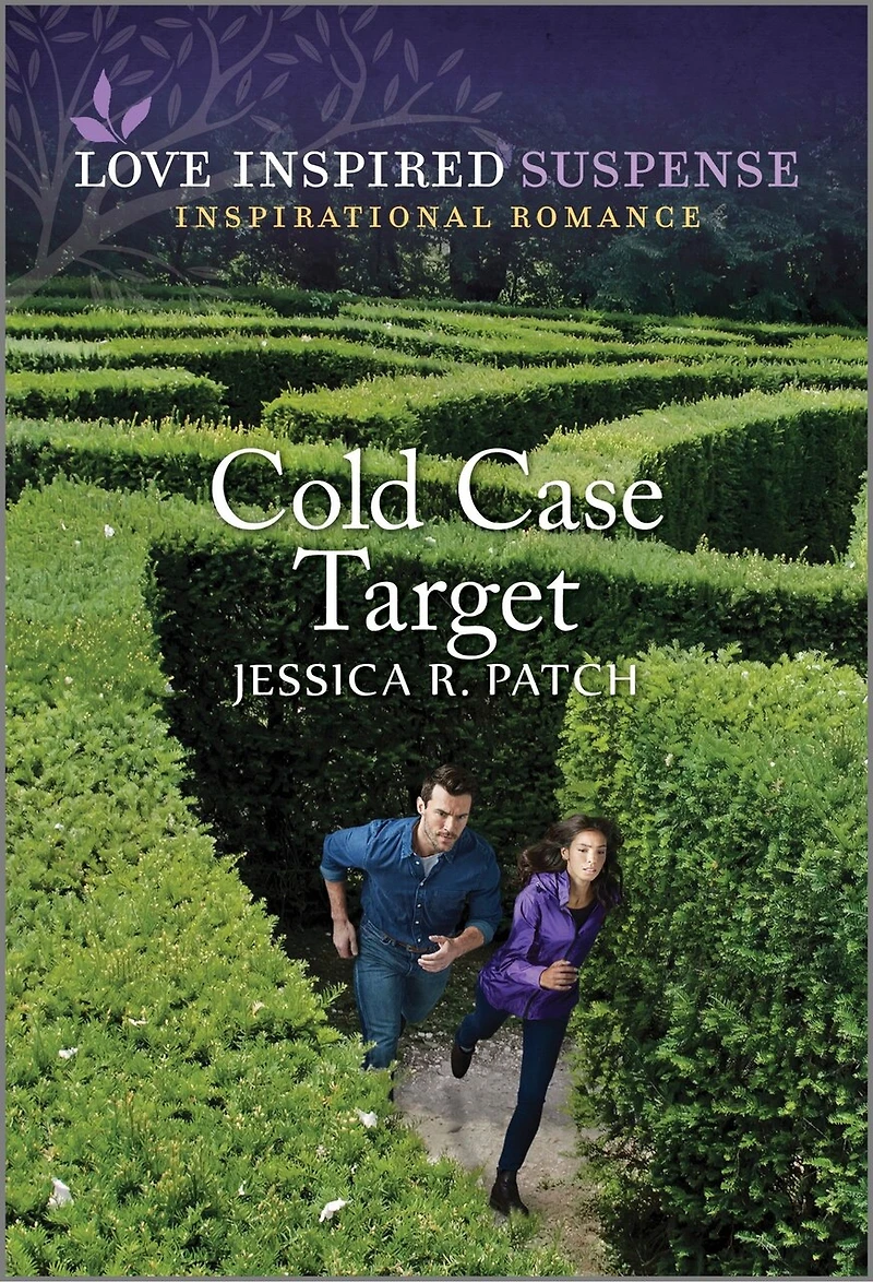 Cold Case Target: A Thrilling Romantic Suspense Book