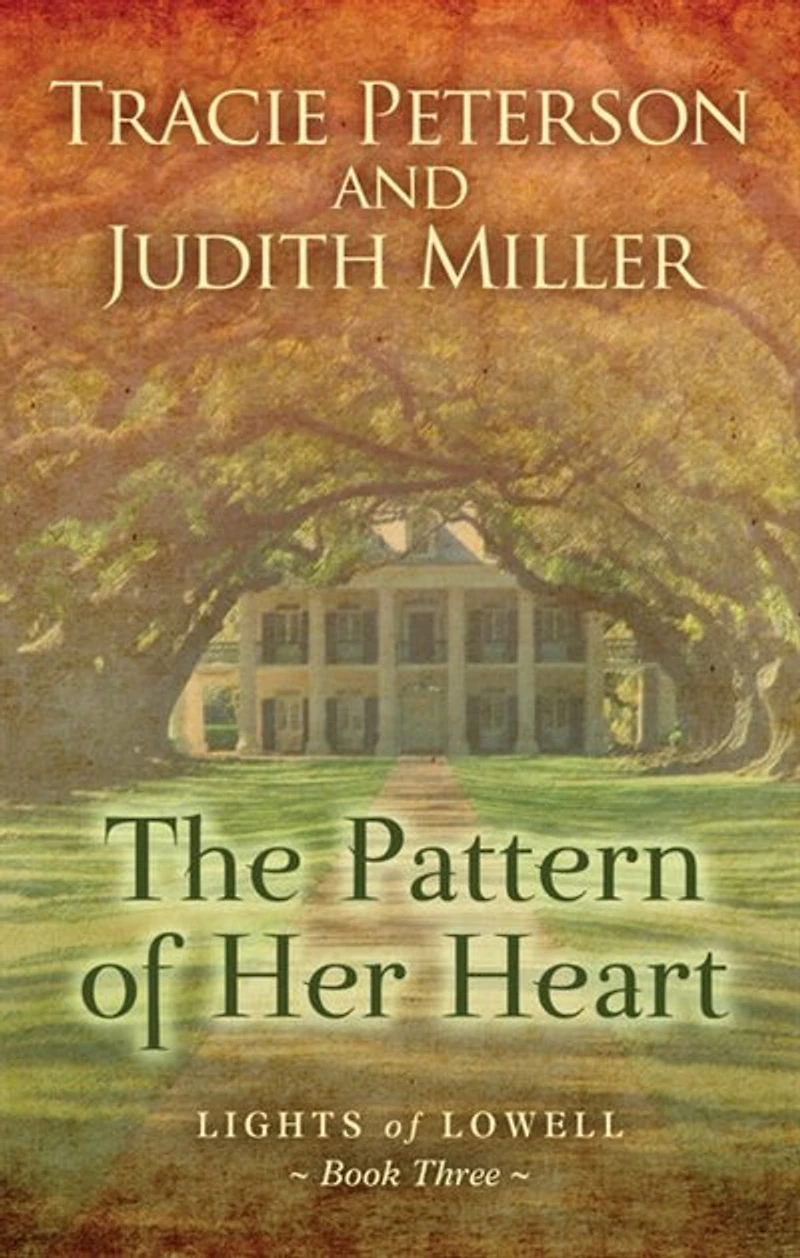 The Pattern Of Her Heart: (Large Print)