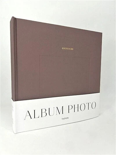 Souvenirs: album photo aubergine