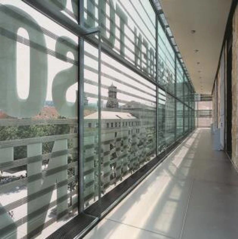 Time, Space And Material: The Mechanics Of Layering In Architecture