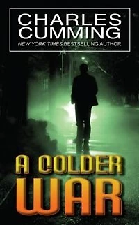 A Colder War: (Large  Print)