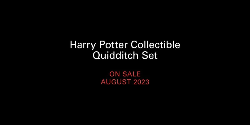 Harry Potter Collectible Quidditch Set (Includes Removeable Golden Snitch!): Revised Edition