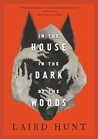 In The House In The Dark Of The Woods: (Large  Print)