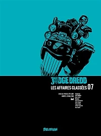 2000 AD progs 271-321: années 2104-2105