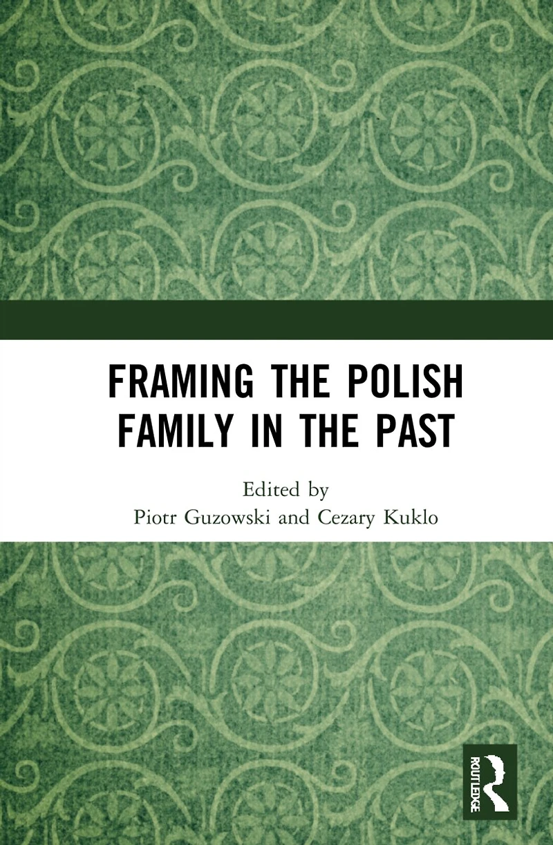 Framing the Polish Family Past