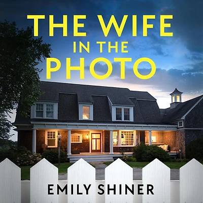 the Wife Photo: An absolutely gripping psychological thriller packed with twists