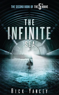 The Infinite Sea: (Large  Print)