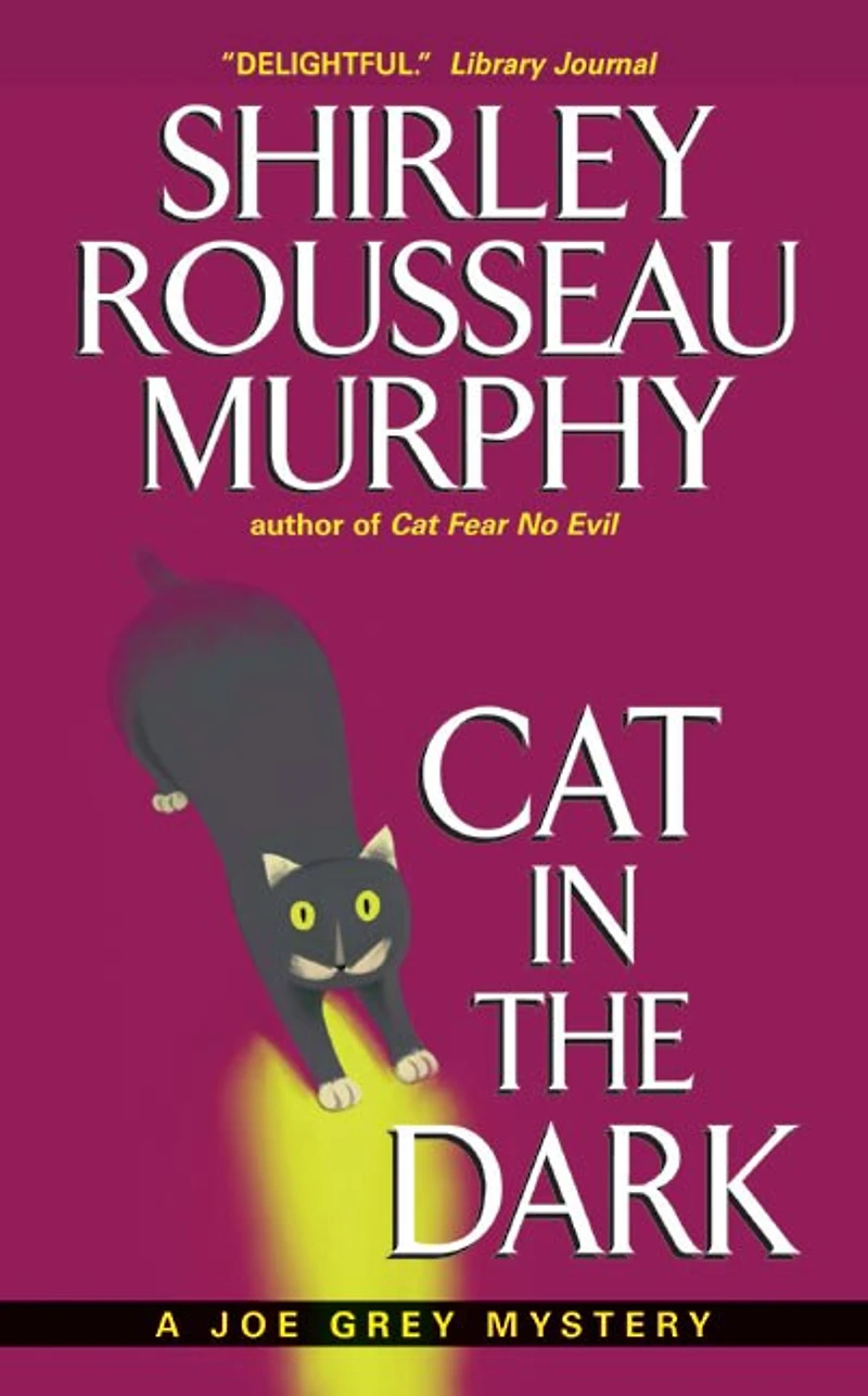 Cat the Dark: A Joe Grey Mystery