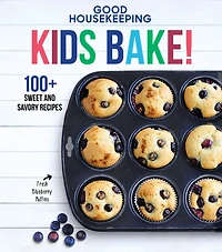 Good Housekeeping Kids Bake!: 100+ Sweet and Savory Recipes - A Kids Baking Cookbook