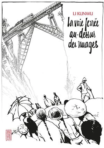 La voie ferrée au-dessus des nuages