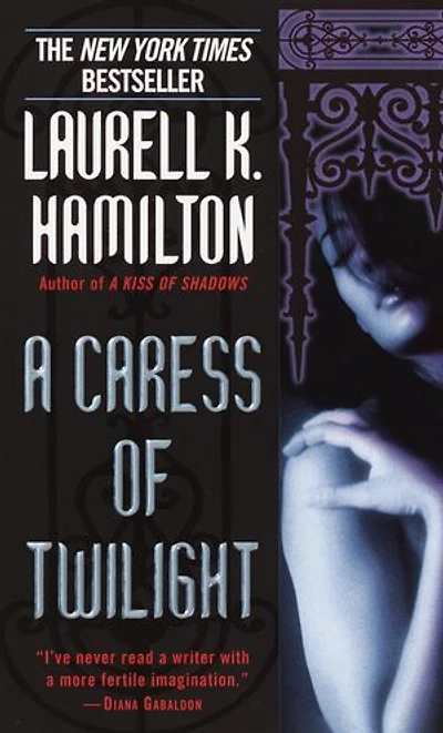 A Caress of Twilight: Merry Gentry Novel