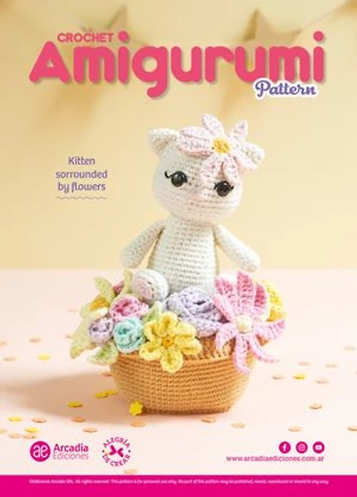 Crochet Amigurumi Pattern: Kitten sorrounded by flowers