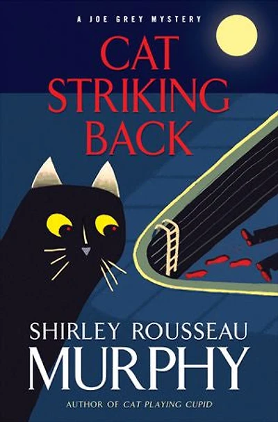 Cat Striking Back: A Joe Grey Mystery