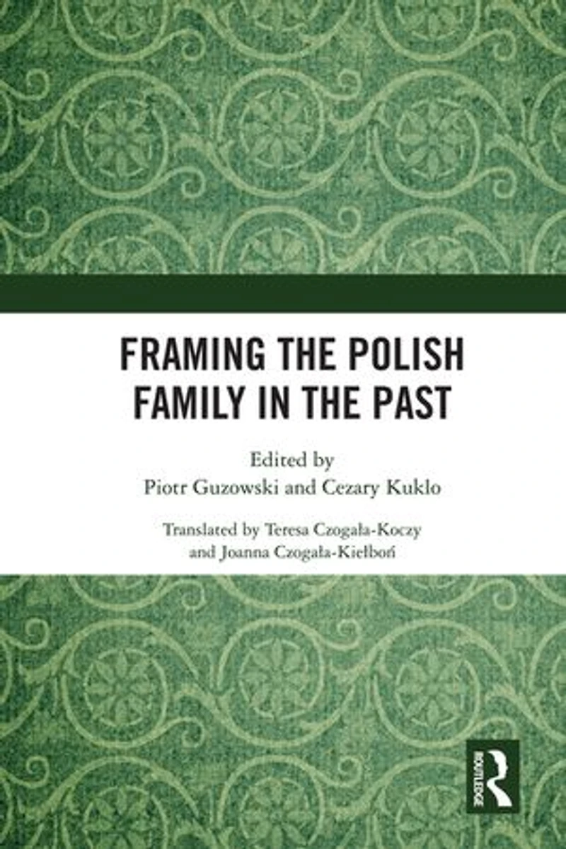 Framing the Polish Family Past