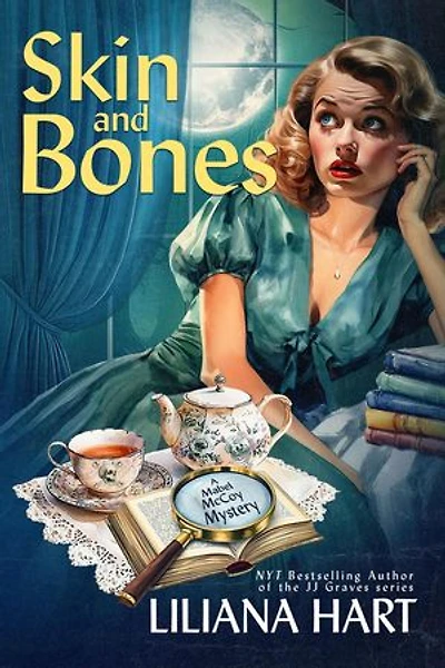Skin and Bones: Mabel McCoy, #1