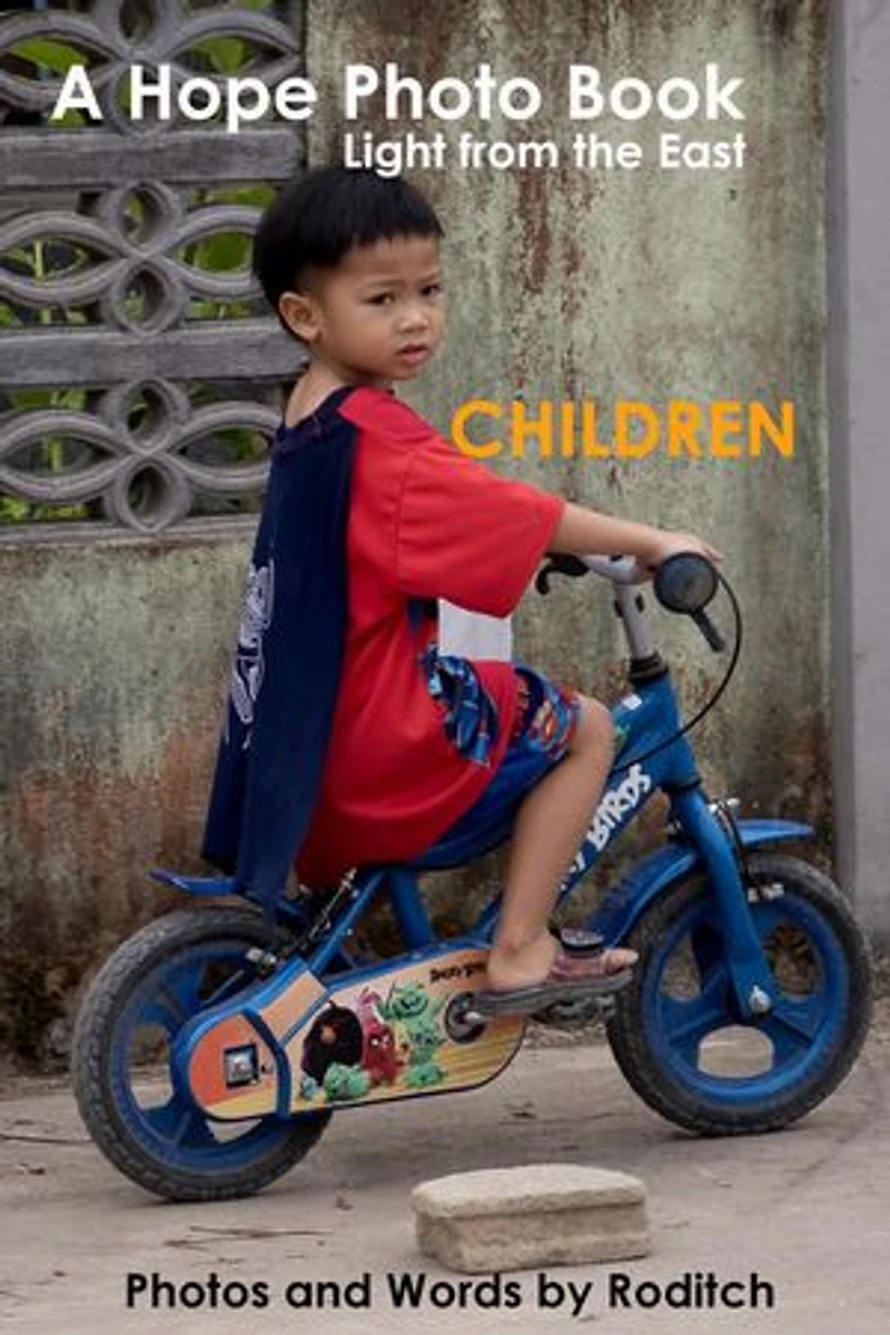 A Hope Photo Book - Light from the East - Children