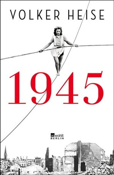 1945: "Eine nie dagewesene Chronik der Schicksalsmonate von Silvester bis Silvester, spannend wie ein Krimi." Platz 1 Sachbuch-Bestenliste Die Zeit, Deutschlandfunk Kultur und ZDF