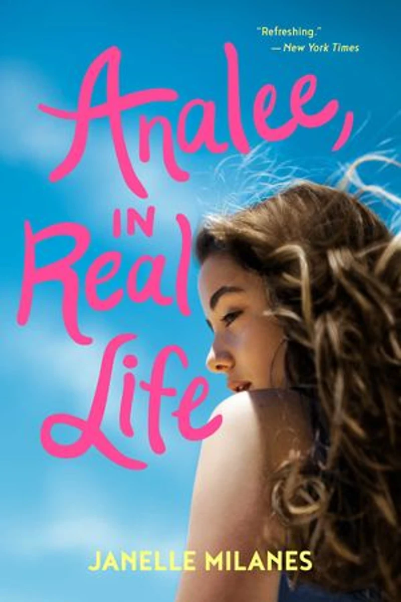 Analee, Real Life