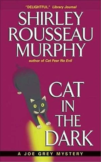 Cat the Dark: A Joe Grey Mystery