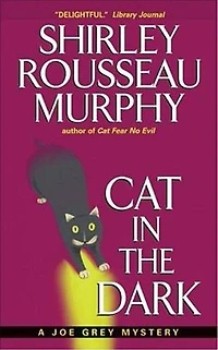 Cat the Dark: A Joe Grey Mystery