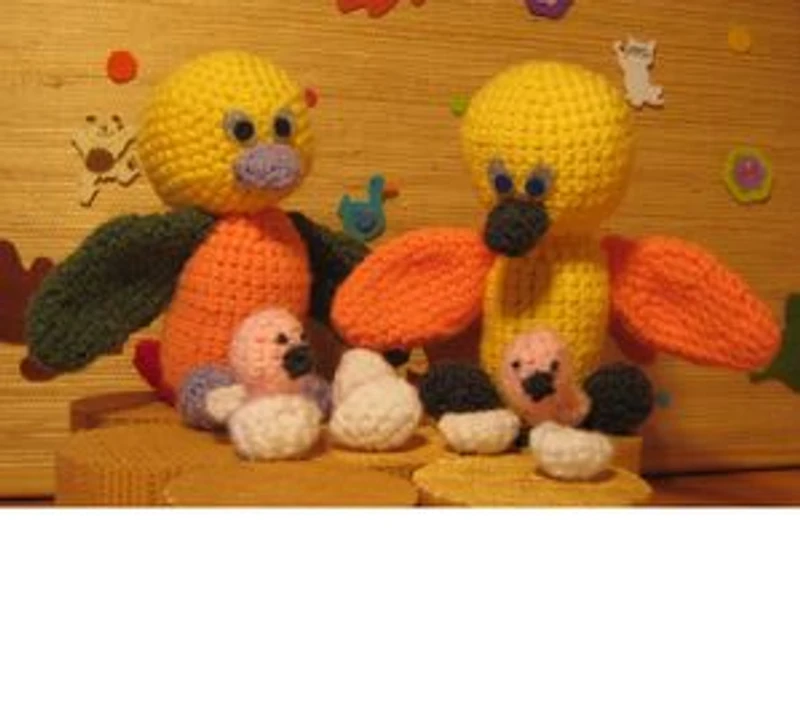 4 AMIGURUMI crochet volatiles