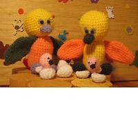 4 AMIGURUMI crochet volatiles