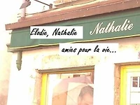 jeunesse volée: Elodie, Nathalie , unies pour la vie...