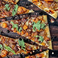 Butternut Squash & Caramelized Onion Flatbread (Kit)