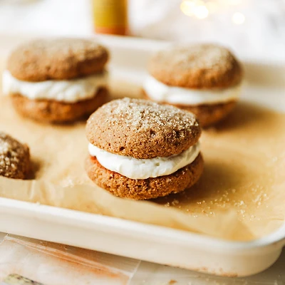 Gingerbread Cookie Sandwiches (Kit)