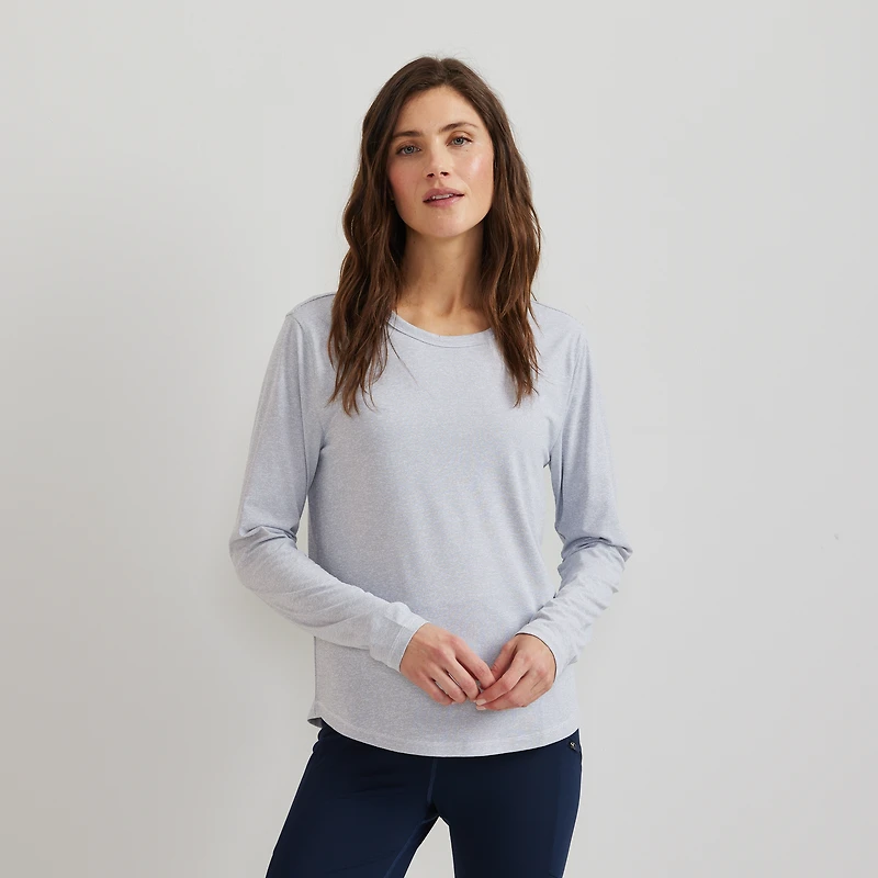 Women's Trek Light Hike Long-Sleeve Crewneck T-Shirt
