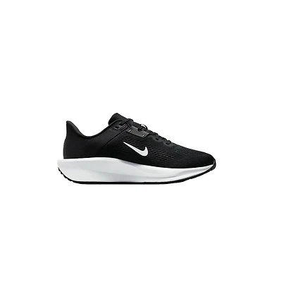 NIKE QUEST6