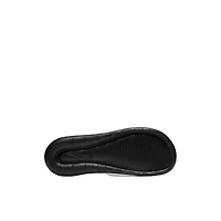 Nike Victori One M