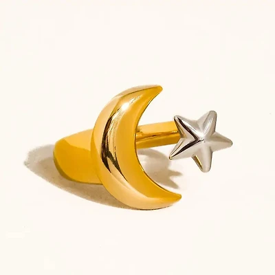 Eugénie 18K Gold Non-Tarnish Star and Moon Ring