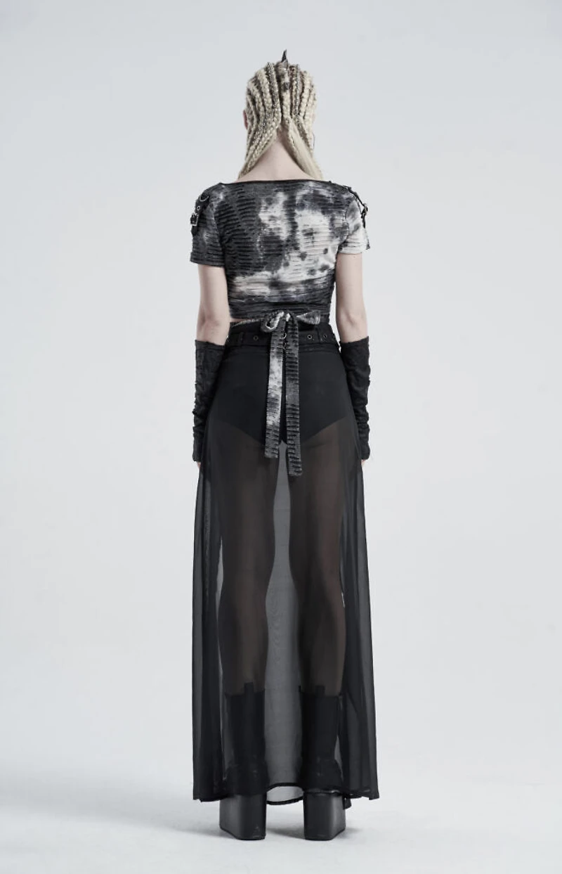Pantalones cortos con falda transparente