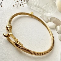 Ascot Chain Bracelet W Buckle Clasp Gold