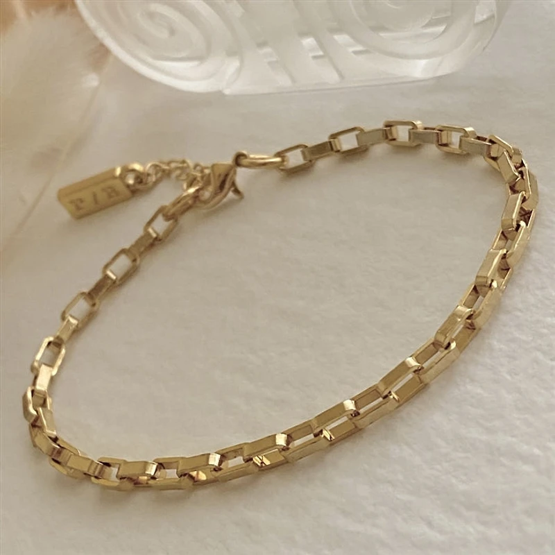 DUA Rectangular Box Chain Bracelet