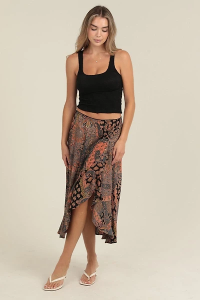Mid Length Ruffle Slit Skirt