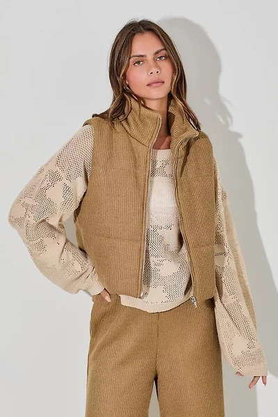 Textured Zip up Puffer Vest