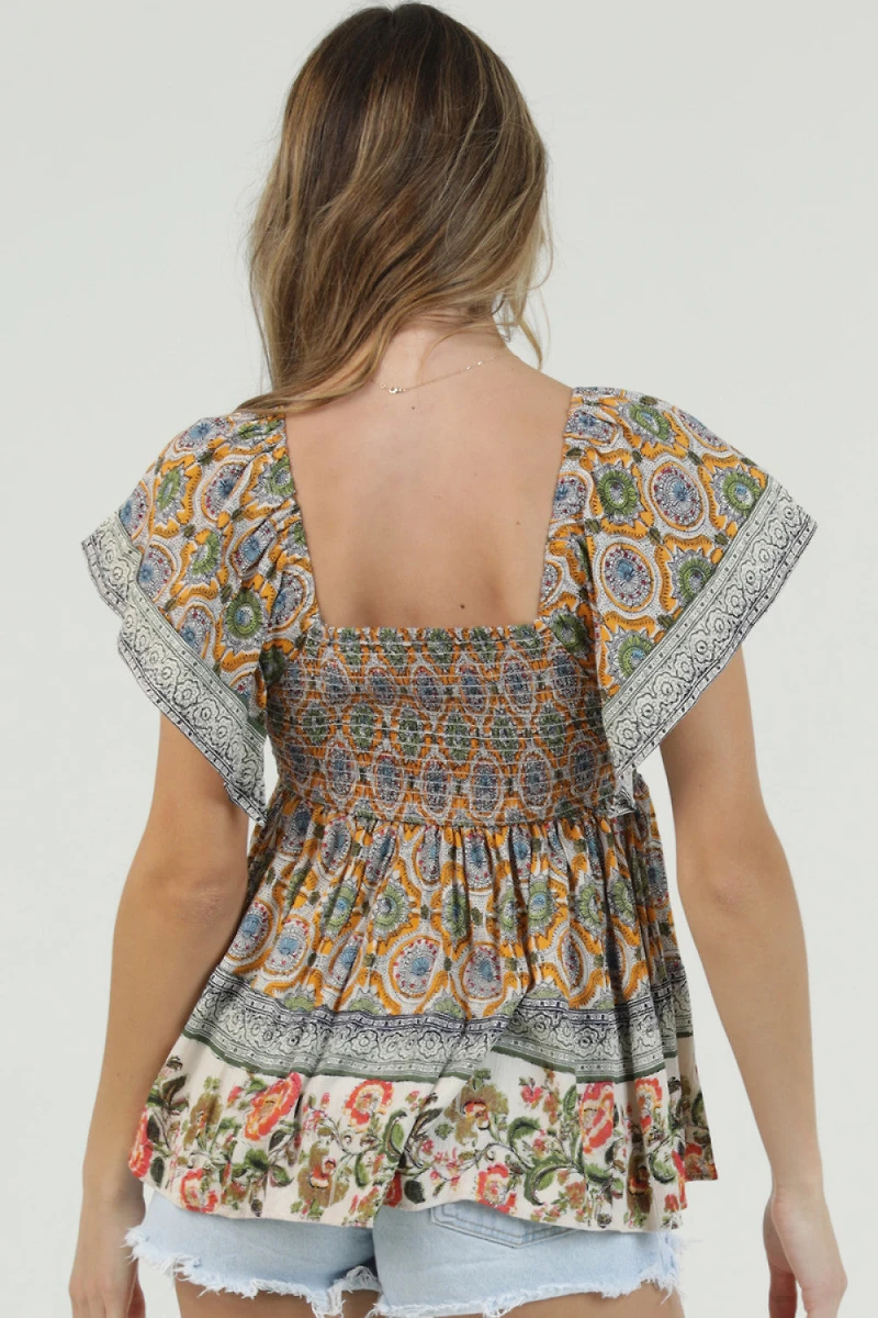 SS TOP W SWEETHEART NECKLINE