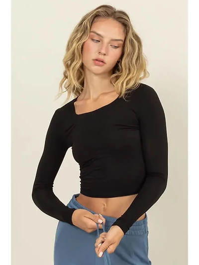 Cropped Scoop Neck Long Sleeve Top