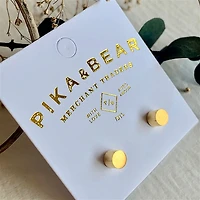 Cylin Minimalistic Gold Studs.